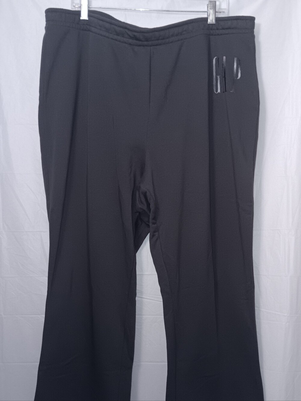 GRAY GAP LOGO CUFFED-HEM ELASTIC WAIST-LINE FLEECE SWEATPANTS